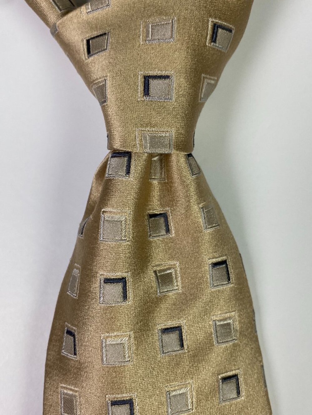 Hugo Boss Tie Gold Tan Geometric Squares Cubes Silk Italy Necktie